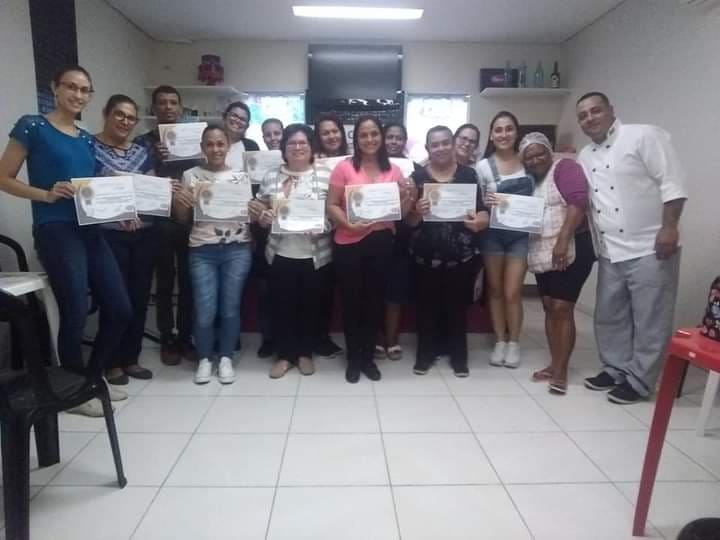 + de 3.000 alunos presenciais qualificados